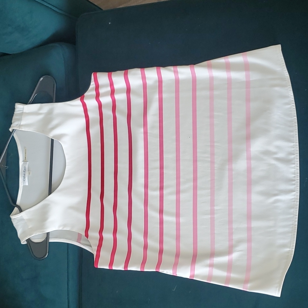 Pink ombre Calvin Klein blouse